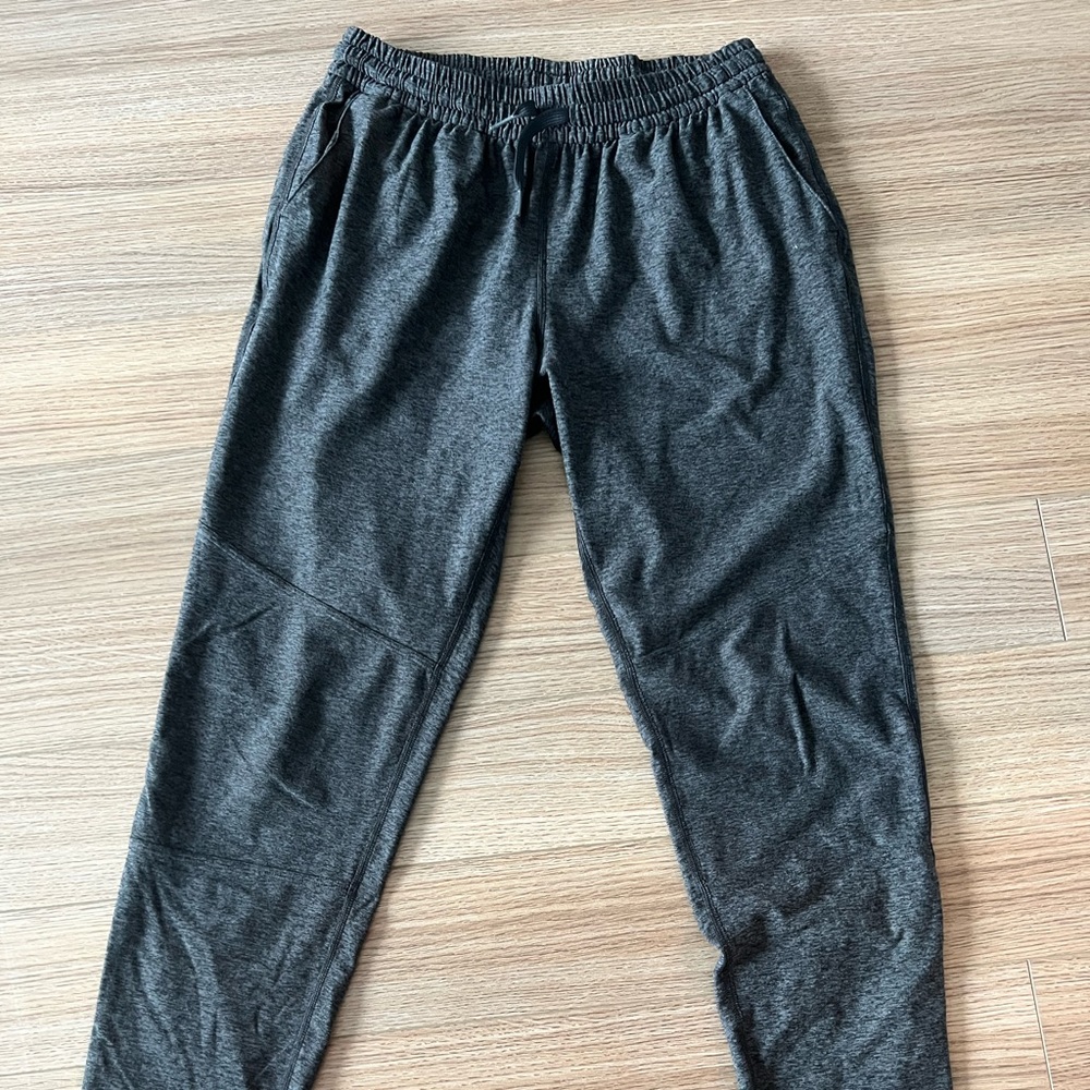 Outdoor voices. Sunday sweatpants. Size s.